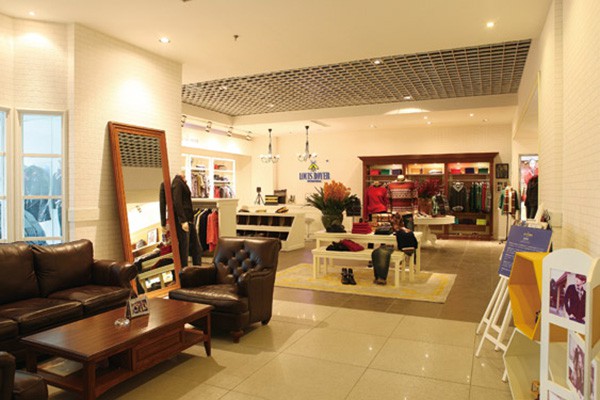 louisroyer休闲装店铺展示