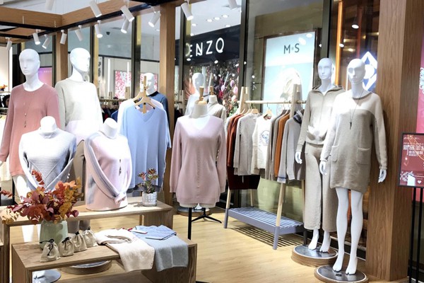 兔皇女装店铺展示