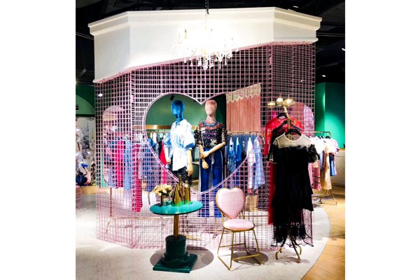 欧蔻女装店铺展示