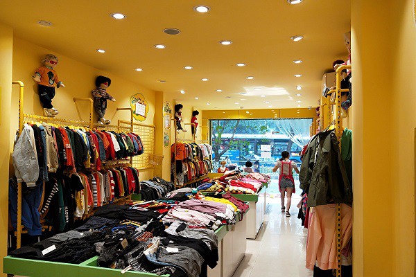 淘衣城堡童装店铺形象