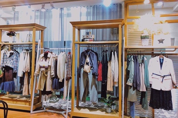 MHE女装店铺展示