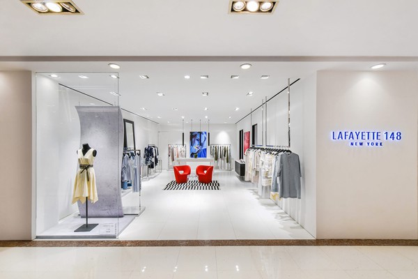 拉飞逸女装店铺展示