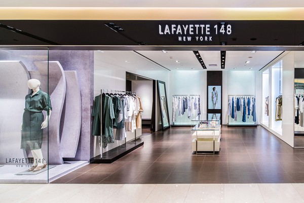 拉飞逸女装店铺展示