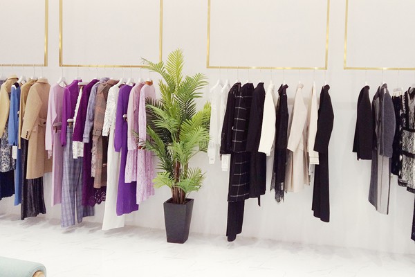 邦唯女装店铺形象