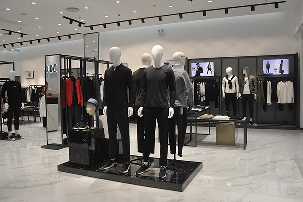 默兹男装店铺展示