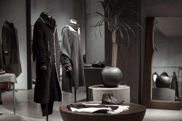 北纬30度男装店铺展示