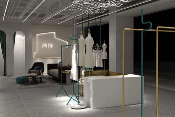 异闻女装店铺展示