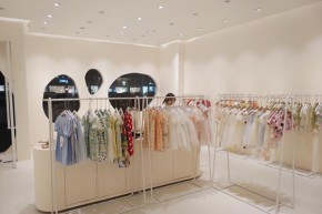 汐花糖童装店铺展示