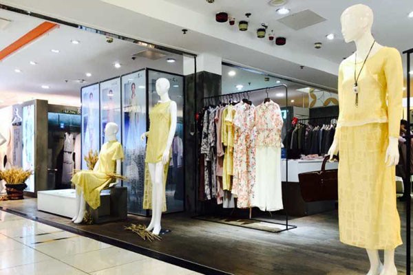 柒布了女装店铺形象