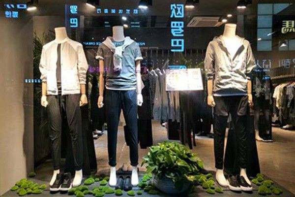 素拼男装店铺形象