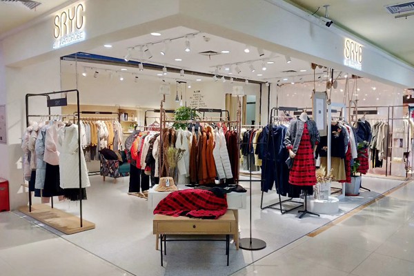 私人衣橱女装店铺形象