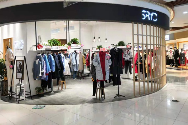 私人衣橱女装店铺形象