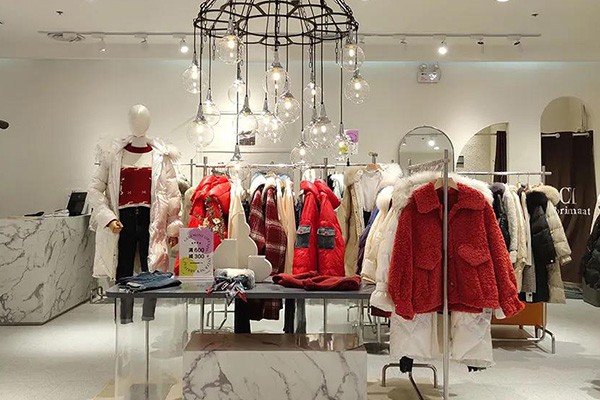 C&M女装店铺展示