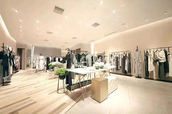 IDPAN女装店铺展示