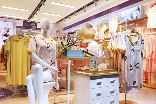 都市恋人坊内衣店铺展示