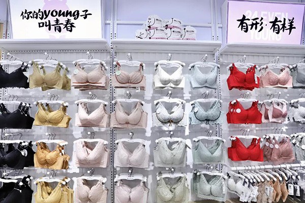 24EVENYOUNG内衣店铺形象