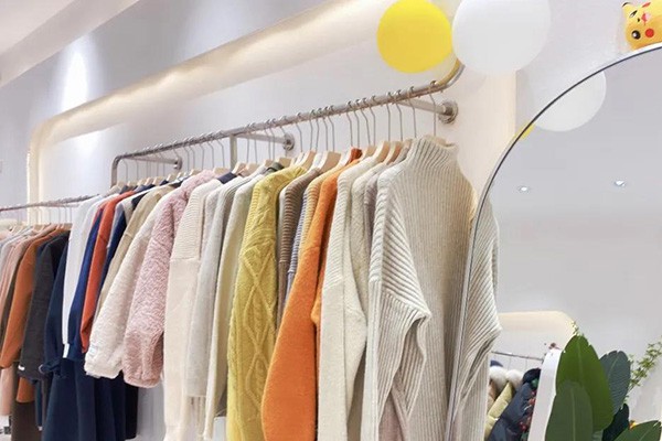 M+IGUJO女装店铺形象