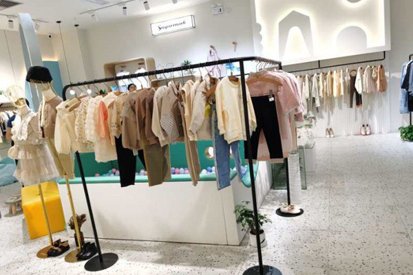 苏格马可童装店铺展示