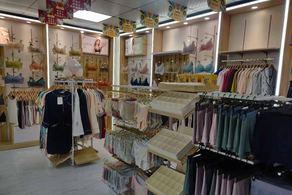 非常曲线内衣店铺形象