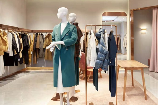 靖选女装店铺展示