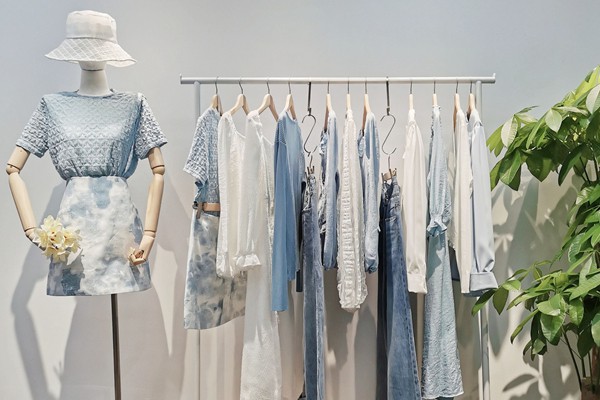 ​EVERPRO女装店铺形象