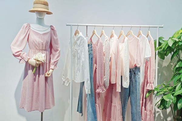 ​EVERPRO女装店铺形象