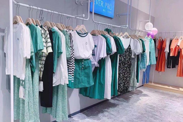 ​EVERPRO女装店铺展示