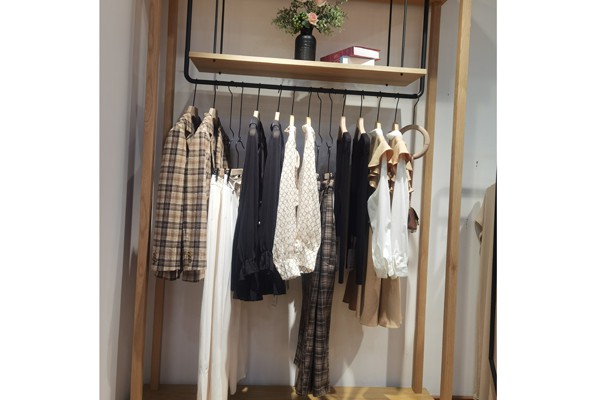 尼赫菲女装店铺形象