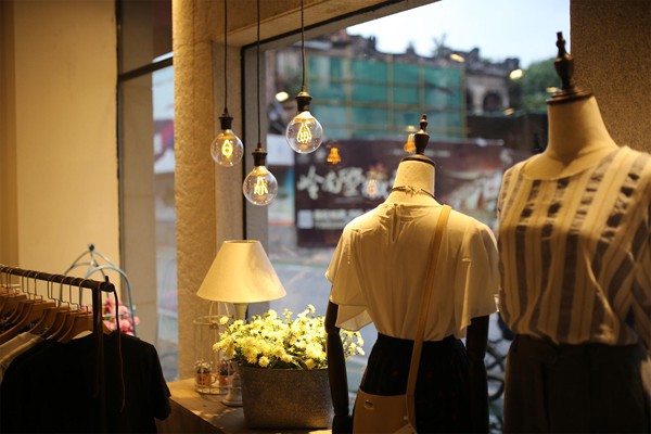 沐沢女装店铺展示