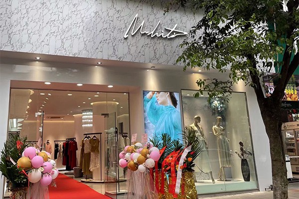 MYMO女装店铺展示