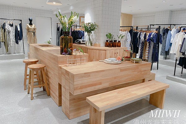 末未女装店铺展示