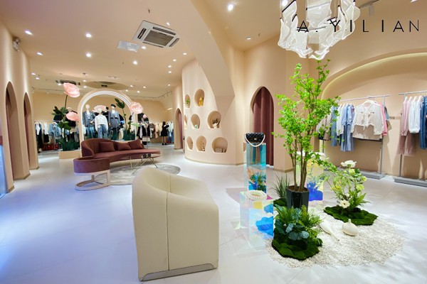 A.YILIAN阿依莲女装店铺形象