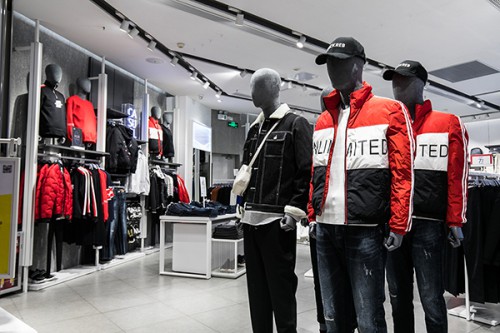 KM男装店铺展示