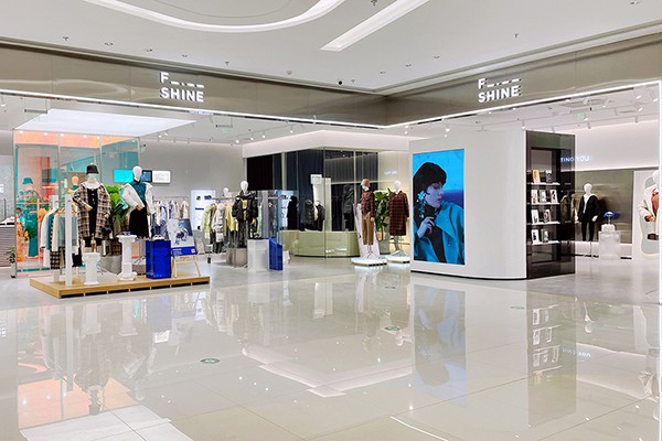 方示女装店铺形象