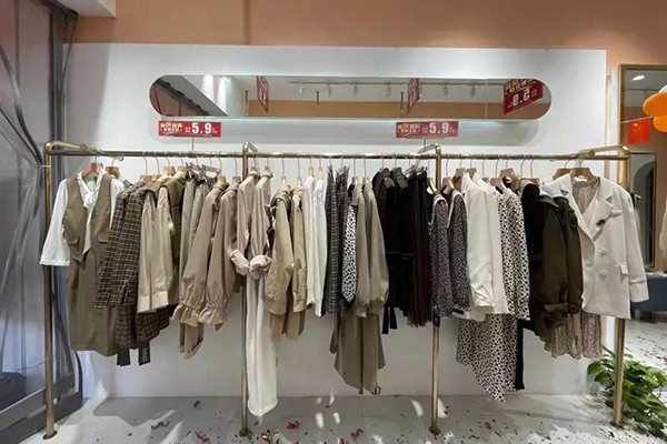 潘洛希女装店铺形象