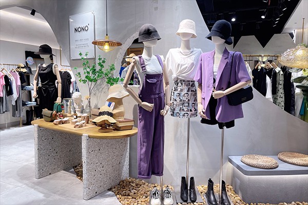 NONO女装店铺展示
