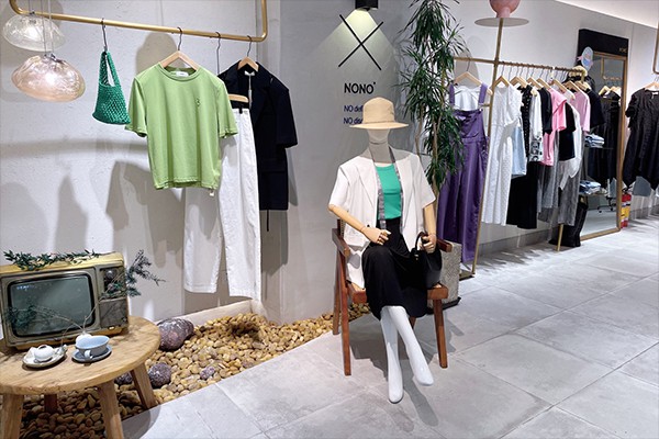 NONO女装店铺展示