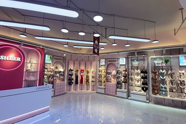 欧诗雨内衣店铺展示