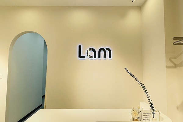 LAMANDHWANG女装店铺展示