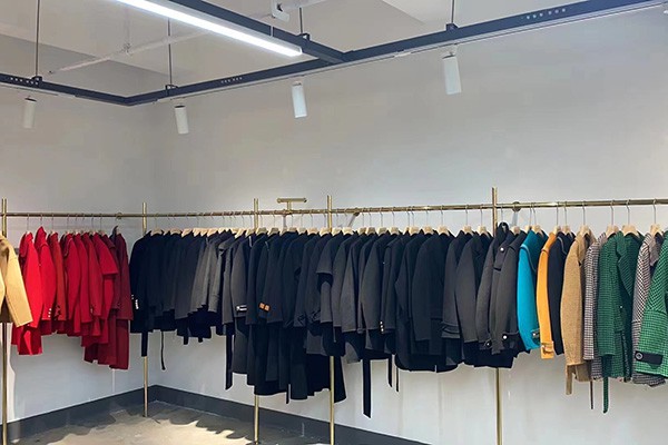 1CM女装店铺展示