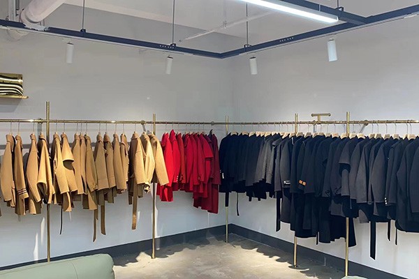 1CM女装店铺展示