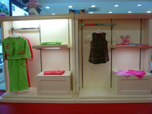 BLUE-EYE GENIUS 蓝眼精灵店铺