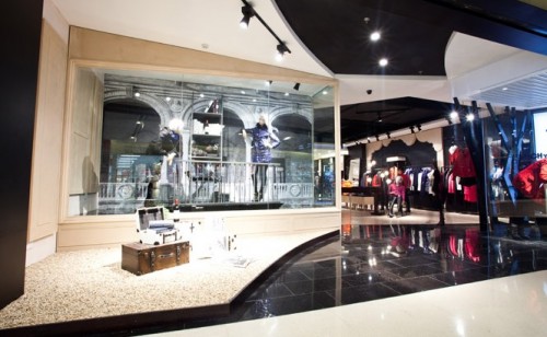 来尔佳昵-LARCHY店铺