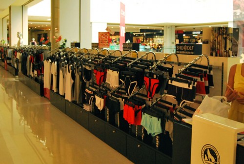 雪飞狼-SNOWWOLF店铺