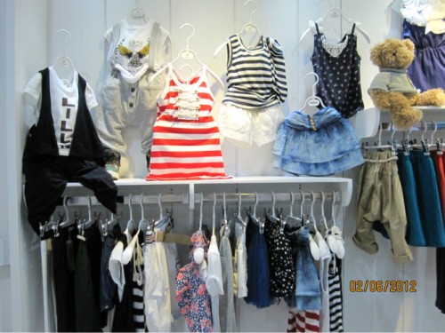 凯莉贝尼斯-lillinills店铺