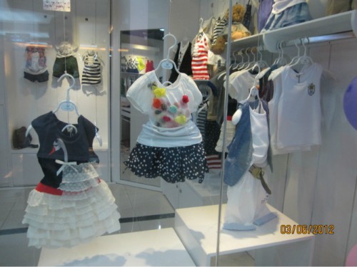 凯莉贝尼斯-lillinills店铺