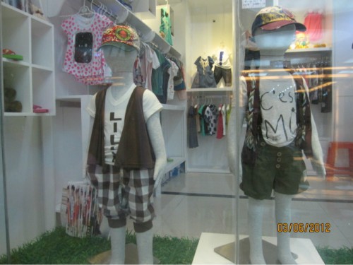 凯莉贝尼斯-lillinills店铺