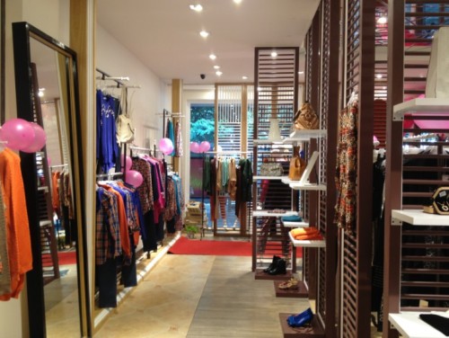 易菲 - YIFINI店铺