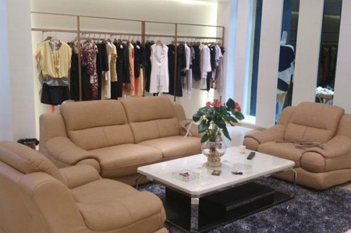 伊莎贝尔·阿珈尼店铺