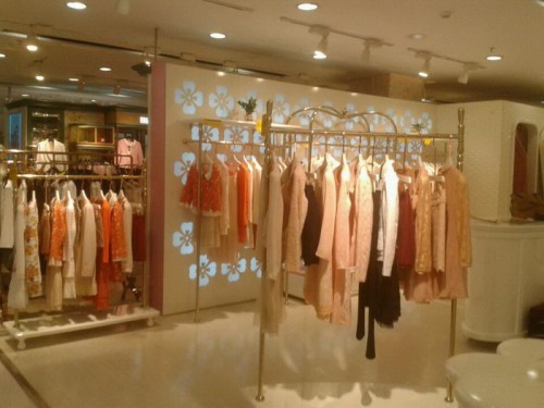 雅莱阁 - YOUR LUCK店铺